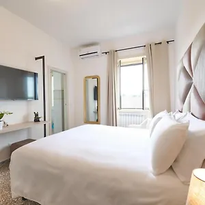 bb-erinahouse.it-romehotels.com/